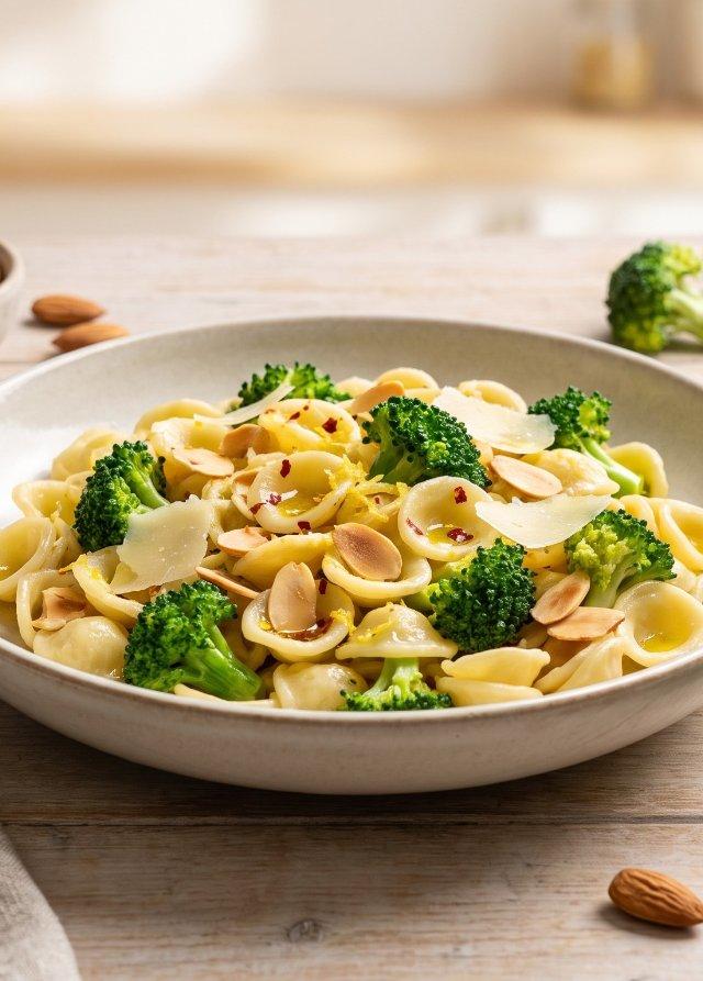 Brokkoli-Mandel-Pasta