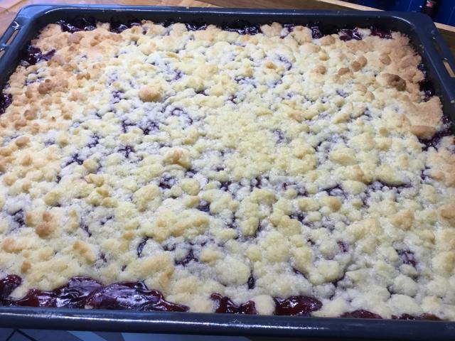 Kirsch-Streuselkuchen