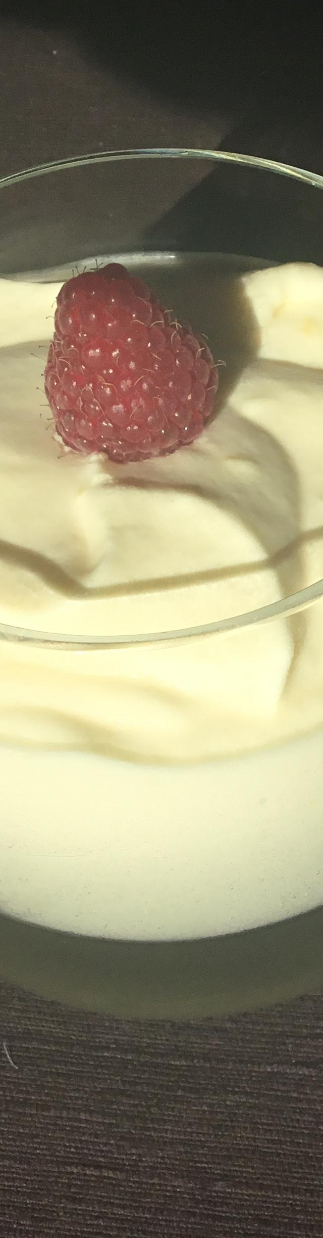 Zitronensahnecreme