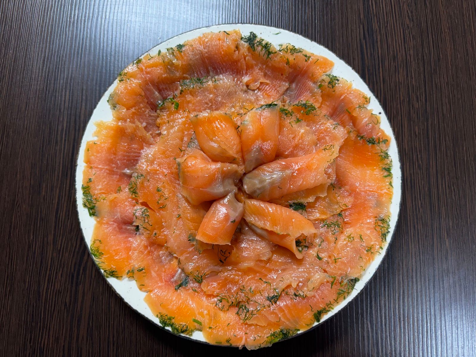 Gebeizter Lachs mit Dill