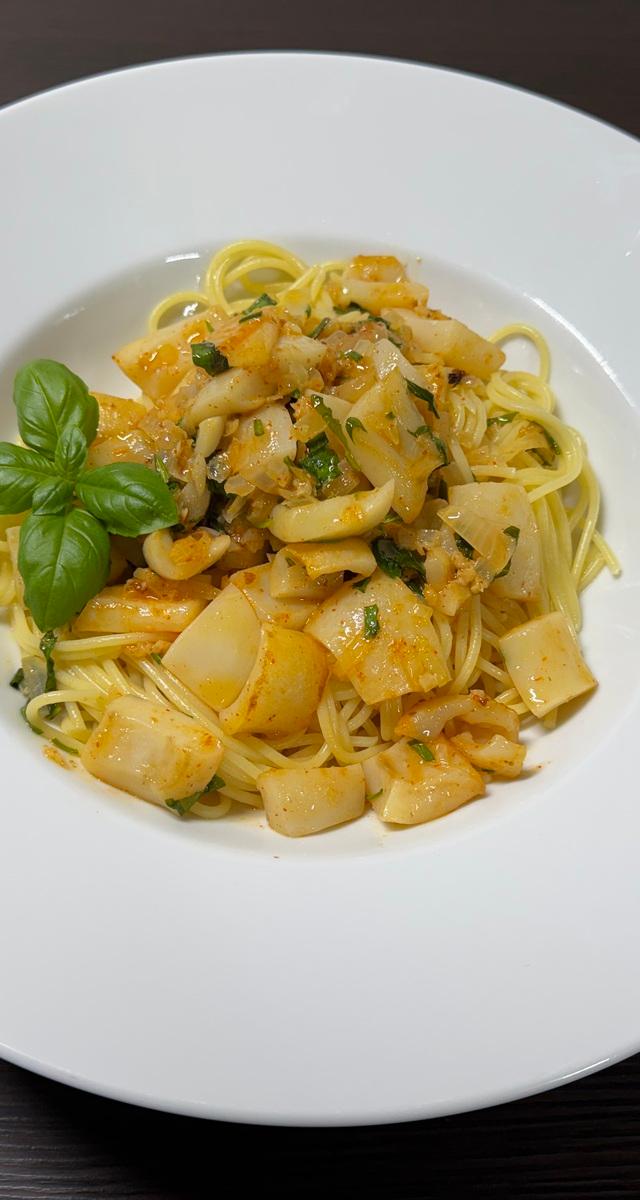 Spaghetti mit Tintenfisch